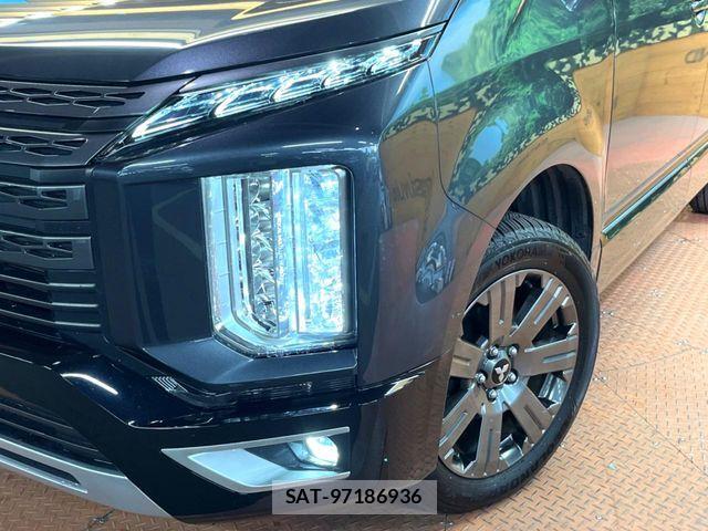 Mitsubishi DELICA 2023-05 7326708-13