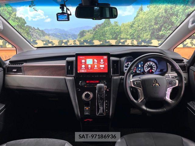 Mitsubishi DELICA 2023-05 7326708-1