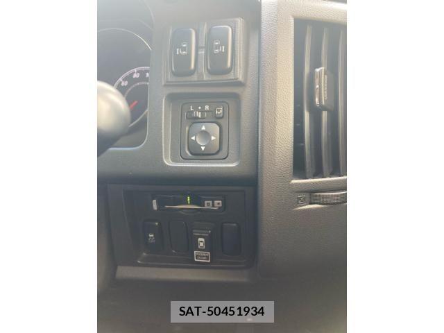 Mitsubishi DELICA 2017-08 7326750-14