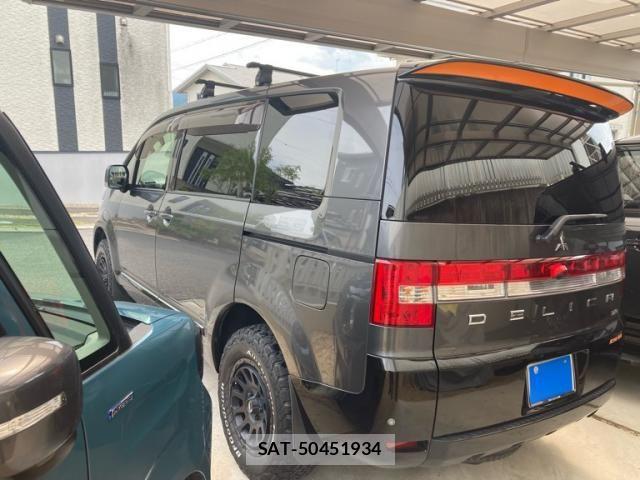 Mitsubishi DELICA 2017-08 7326750-3