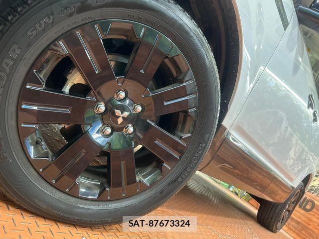 Mitsubishi DELICA 2024-09 7326712-13