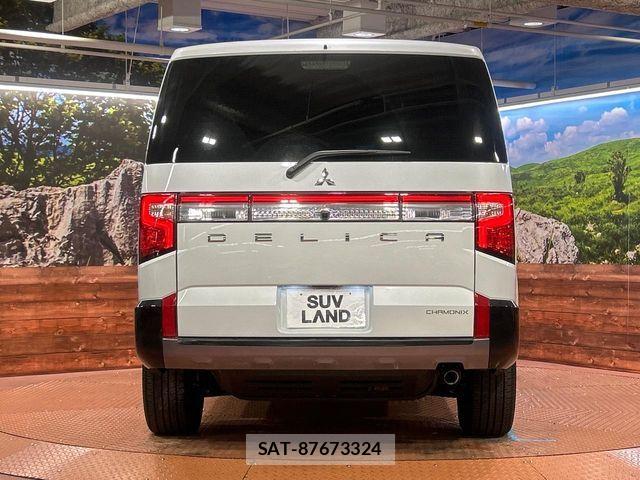 Mitsubishi DELICA 2024-09 7326712-15