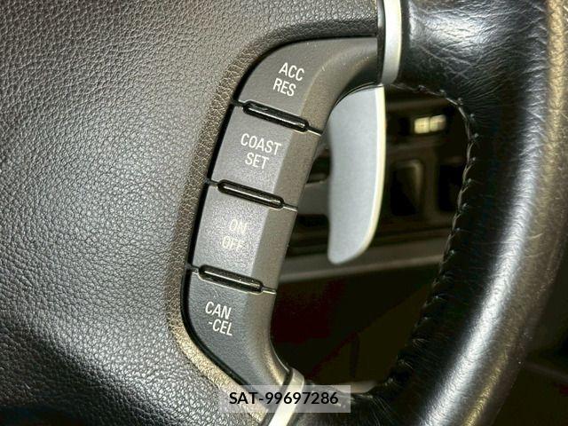 Mitsubishi DELICA 2011-12 7357548-9