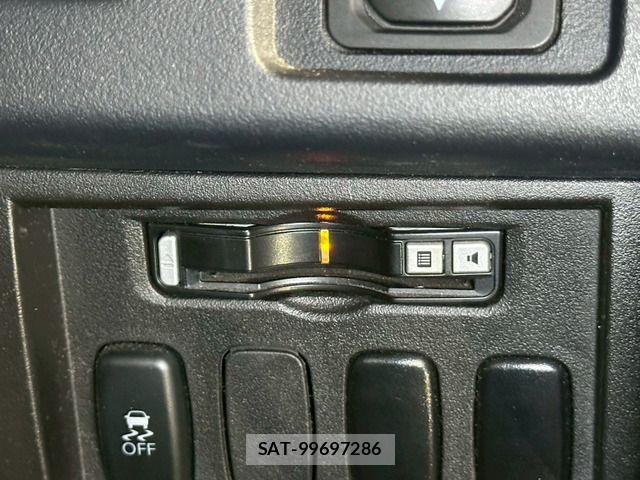 Mitsubishi DELICA 2011-12 7357548-7