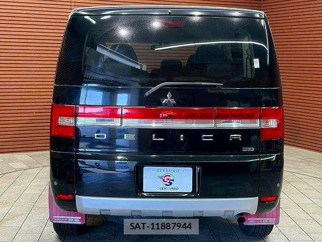 Mitsubishi DELICA 2016-10 7357544-18