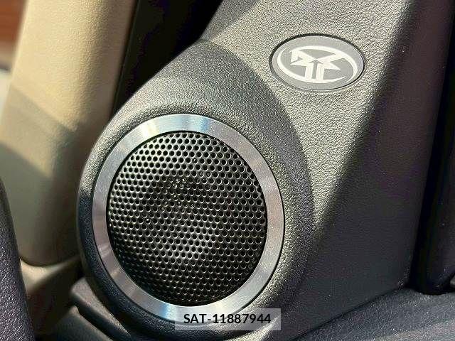 Mitsubishi DELICA 2016-10 7357544-4
