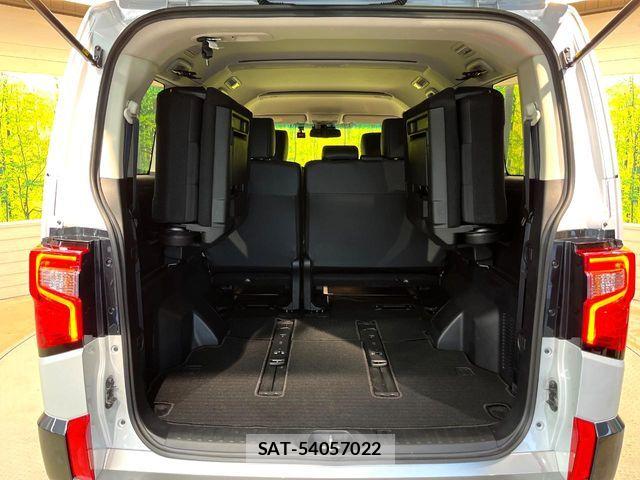 Mitsubishi DELICA 2022-10 7357534-10