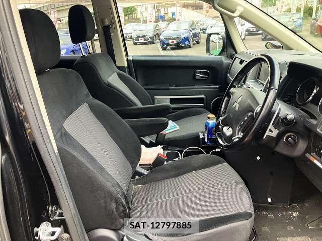 Mitsubishi DELICA 2008-04 7357552-3