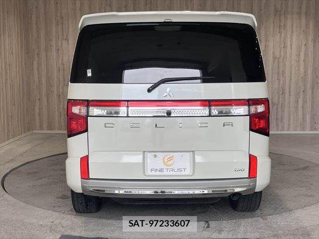 Mitsubishi DELICA 2019-08 7357541-18