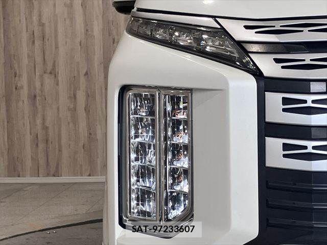 Mitsubishi DELICA 2019-08 7357541-24