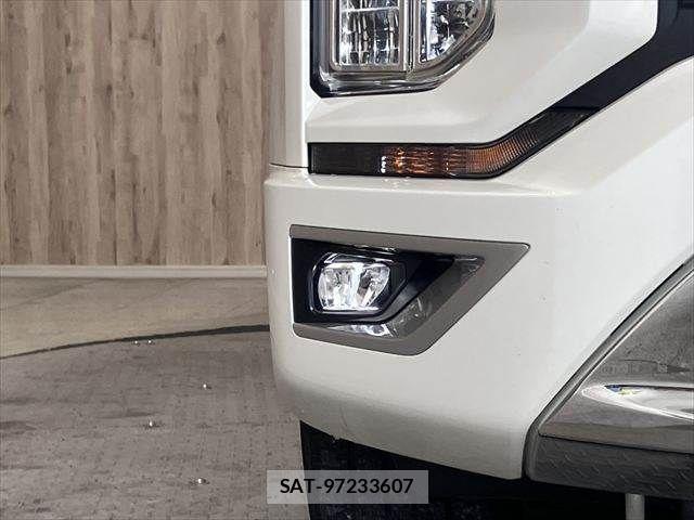Mitsubishi DELICA 2019-08 7357541-26
