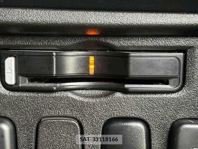 Mitsubishi DELICA 2018-01 7357542-10