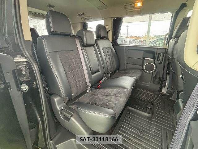Mitsubishi DELICA 2018-01 7357542-12