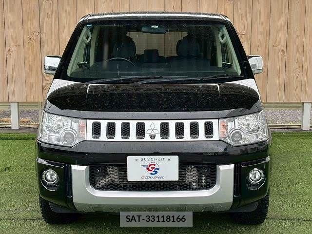 Mitsubishi DELICA 2018-01 7357542-3
