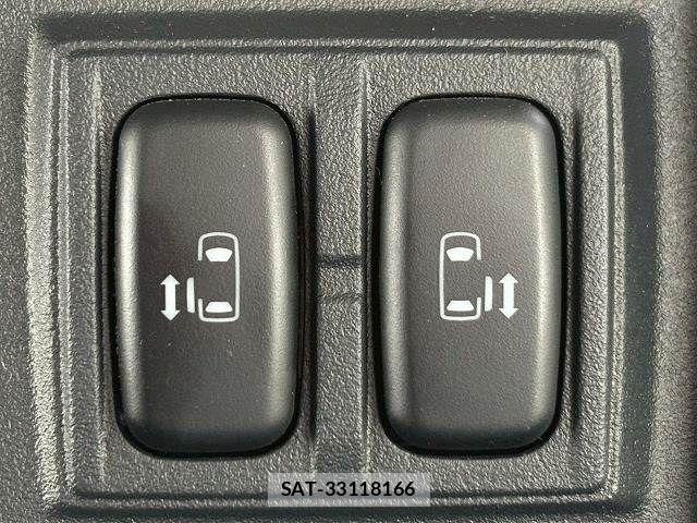 Mitsubishi DELICA 2018-01 7357542-7