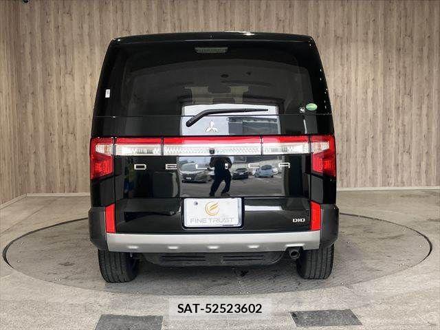 Mitsubishi DELICA 2019-05 7357546-18