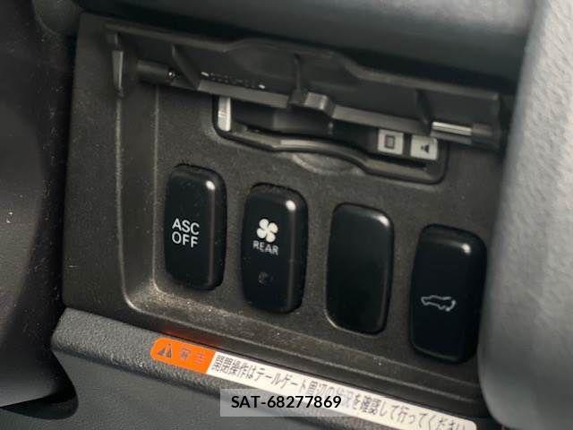 Mitsubishi DELICA 2007-06 7357550-19
