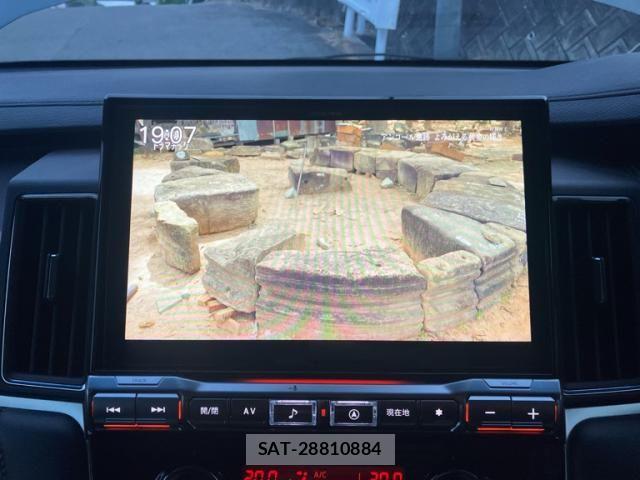 Mitsubishi DELICA 2022-03 7357540-21