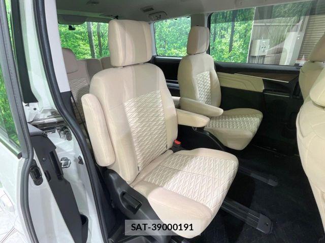 Mitsubishi DELICA 2019-11 7391937-9