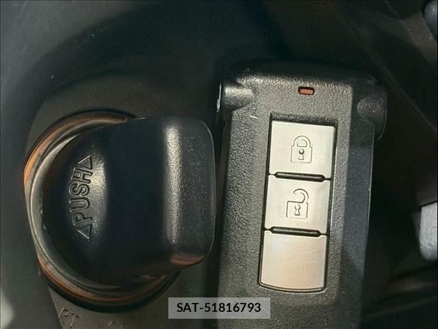 Mitsubishi DELICA 2017-03 7391951-16