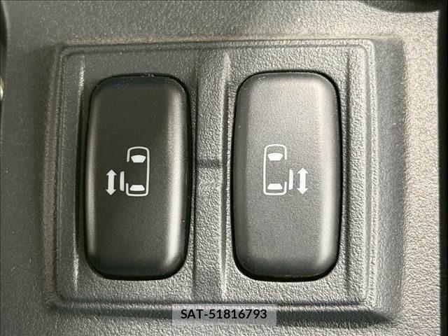 Mitsubishi DELICA 2017-03 7391951-24