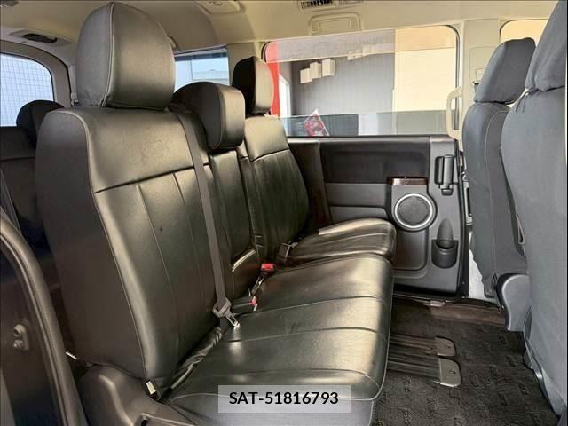 Mitsubishi DELICA 2017-03 7391951-8