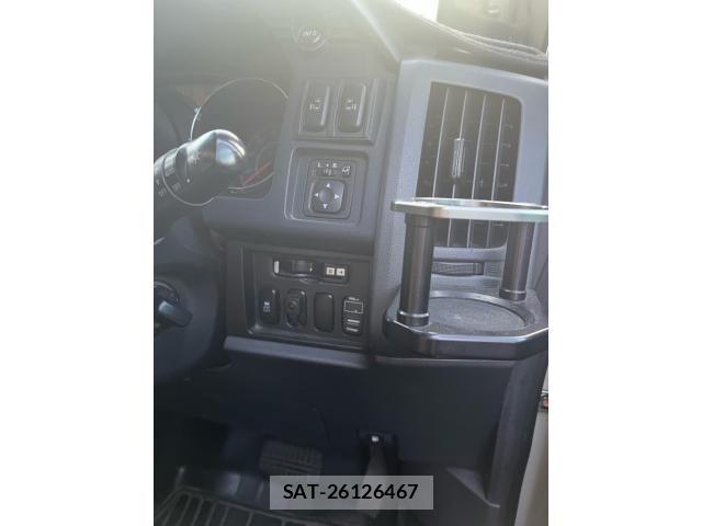 Mitsubishi DELICA 2010-09 7391952-18