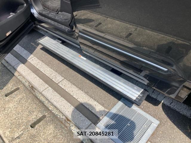 Mitsubishi DELICA 2023-11 7391931-24