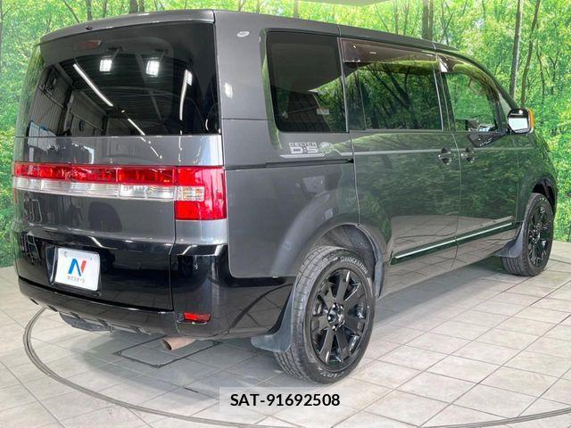 Mitsubishi DELICA 2018-11 7391939-17