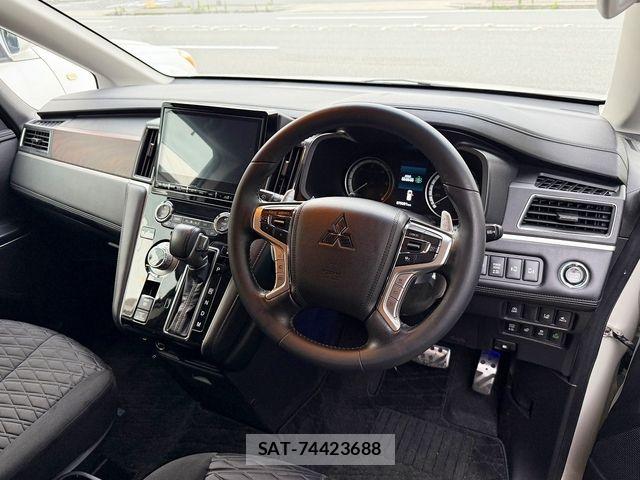 Mitsubishi DELICA 2021-10 7391938-2