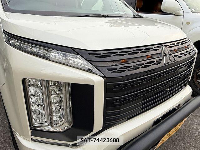 Mitsubishi DELICA 2021-10 7391938-3