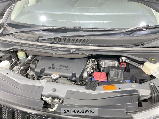 Mitsubishi DELICA 2018-01 7391940-19