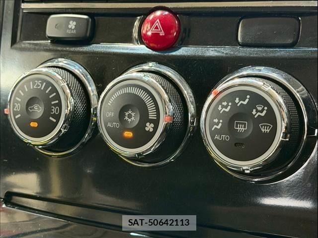 Mitsubishi DELICA 2017-05 7391949-19