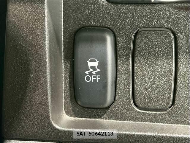 Mitsubishi DELICA 2017-05 7391949-25