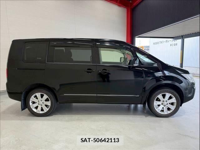 Mitsubishi DELICA 2017-05 7391949-5