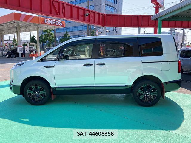 Mitsubishi DELICA 2024-02 7453982-7