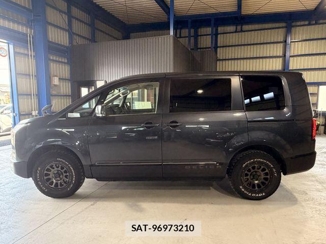 Mitsubishi DELICA 2022-02 7453994-5