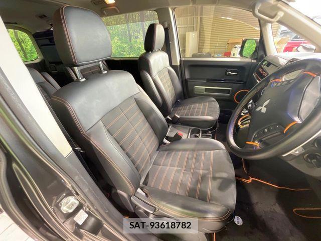 Mitsubishi DELICA 2017-12 7454000-7