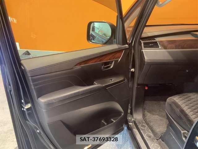Mitsubishi DELICA 2020-03 7453997-10