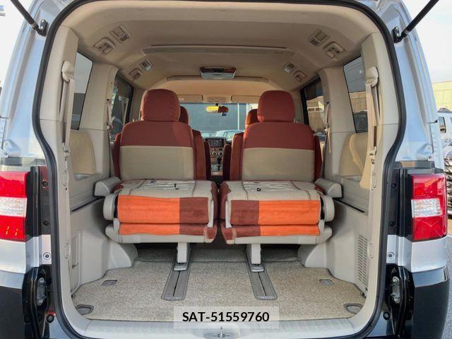 Mitsubishi DELICA 2009-11 7454008-12
