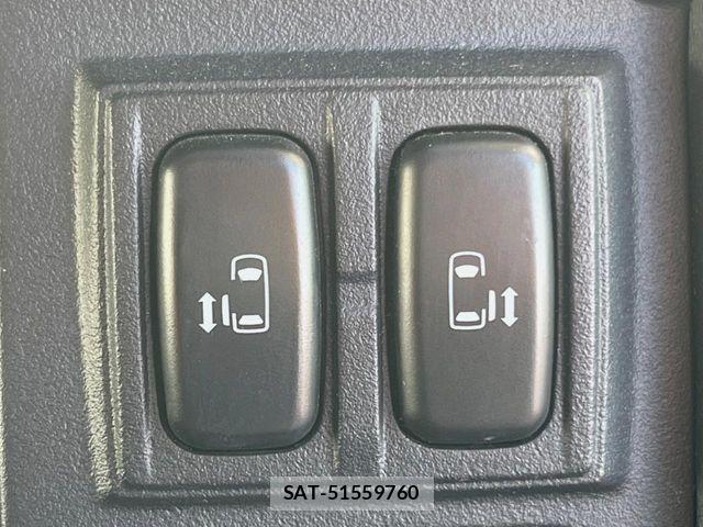 Mitsubishi DELICA 2009-11 7454008-4