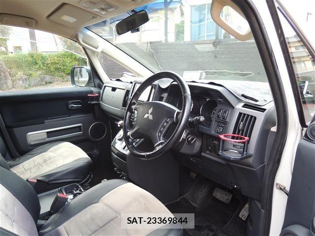 Mitsubishi DELICA 2011-03 7454007-19