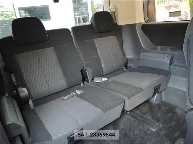 Mitsubishi DELICA 2011-03 7454007-22