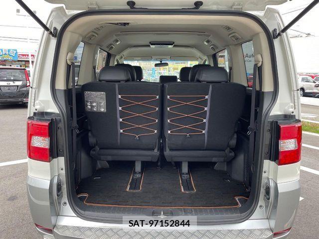 Mitsubishi DELICA 2018-07 7453999-10