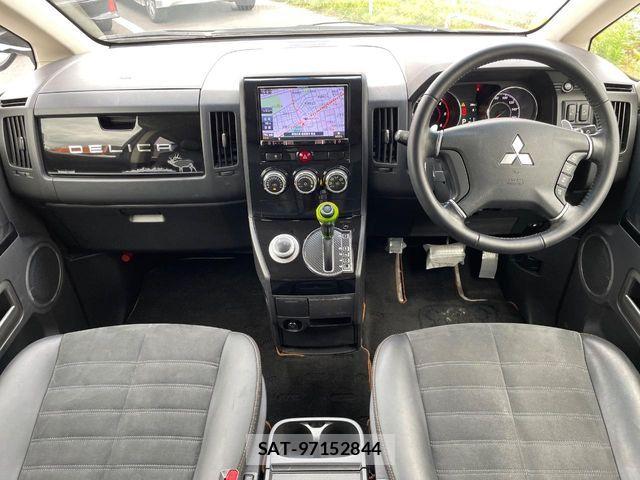 Mitsubishi DELICA 2018-07 7453999-1
