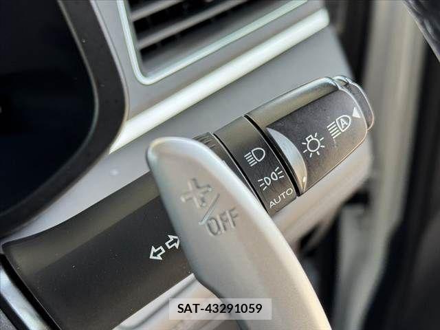 Mitsubishi DELICA 2022-08 7453995-19