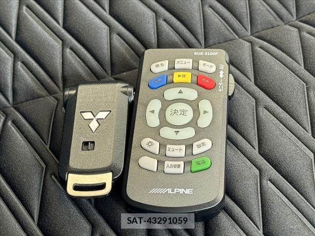 Mitsubishi DELICA 2022-08 7453995-23