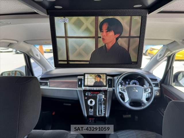 Mitsubishi DELICA 2022-08 7453995-2