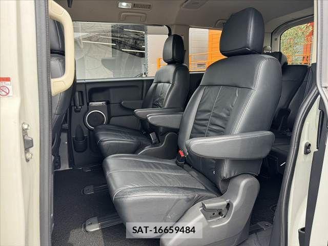 Mitsubishi DELICA 2017-01 7454001-17