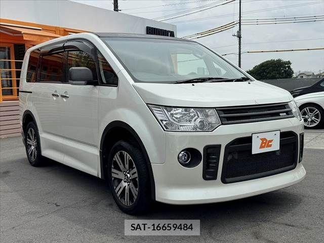 Mitsubishi DELICA 2017-01 7454001-7
